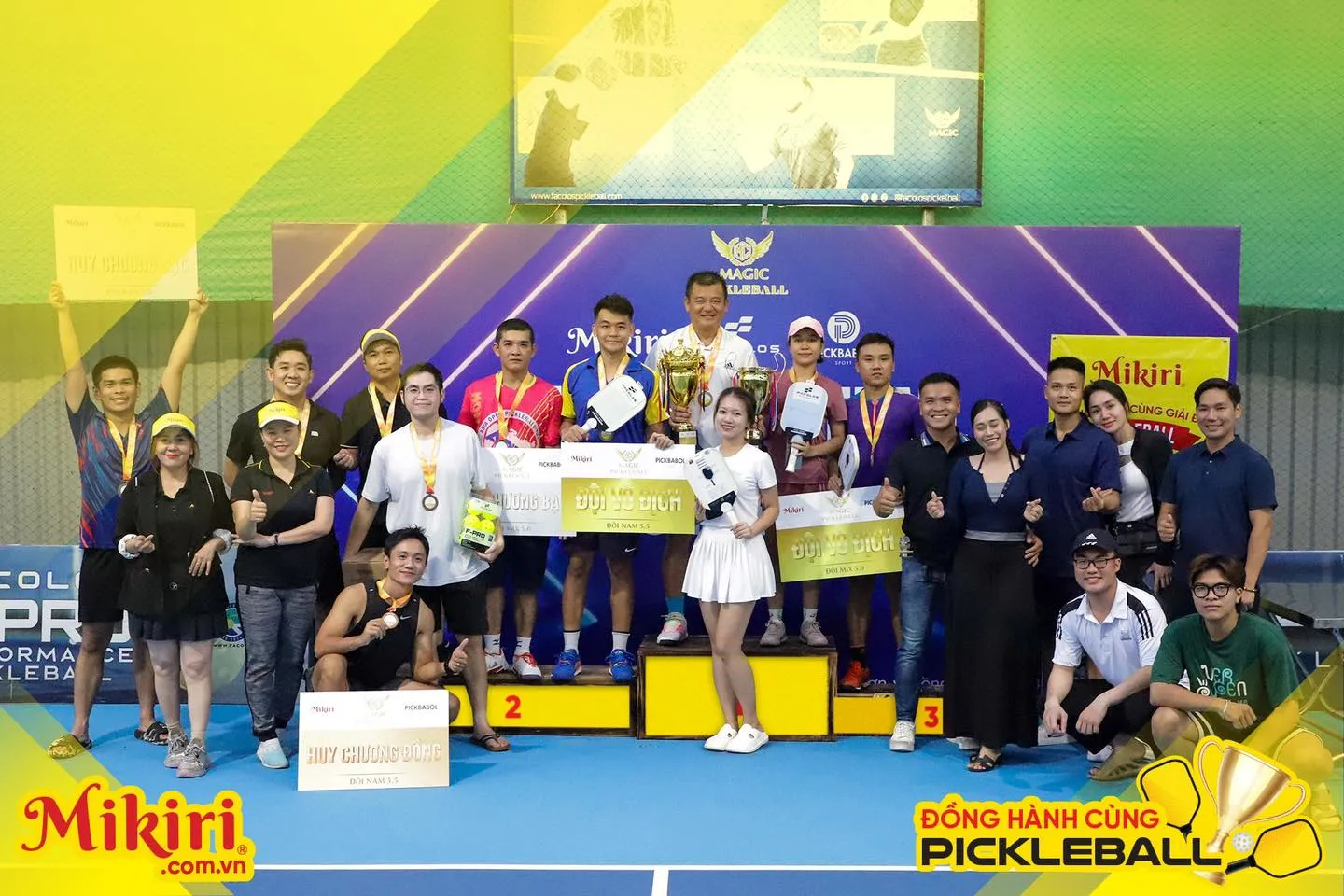 Mikiri sát cánh cùng Pickleball