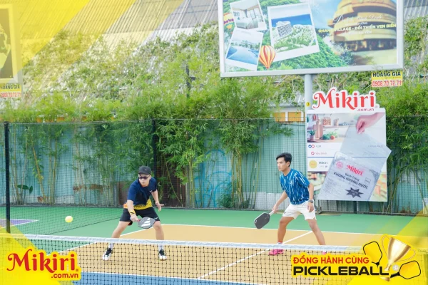 Mikiri đồng hành Pickleball