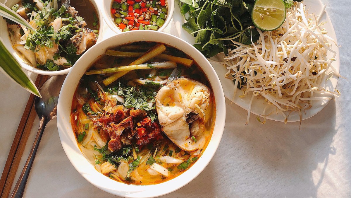 banh-canh-ca-loc-dan-da