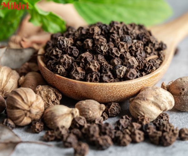 Hạt tiêu đen là gì?