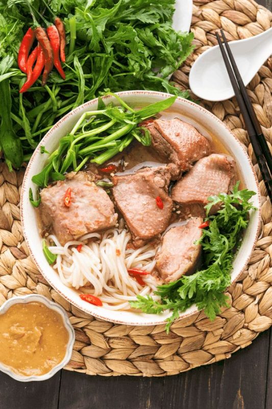 Lẩu vịt nấu chao béo thơm
