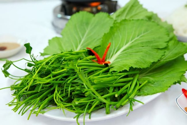 vịt nấu chao ăn với rau gì