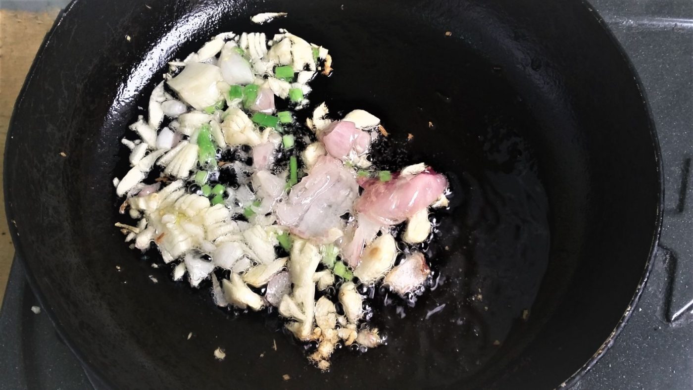 nước sốt bánh tráng trộn